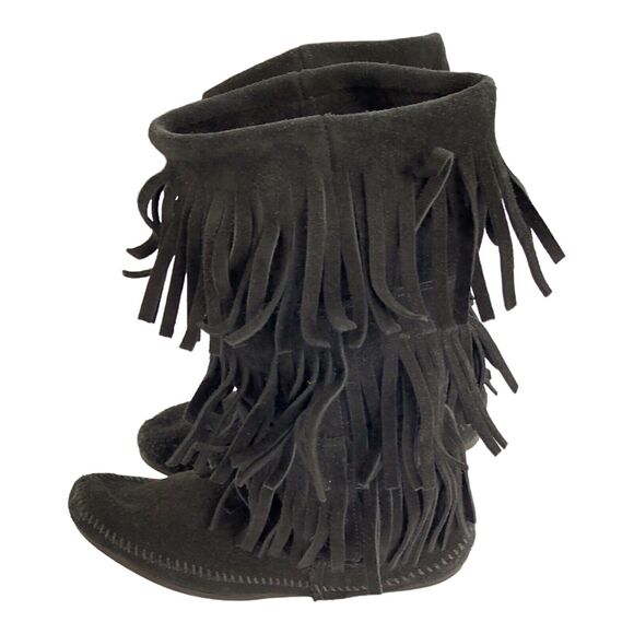 Minnetonka 3 layer fringe boots size 10 - Picture 2 of 9